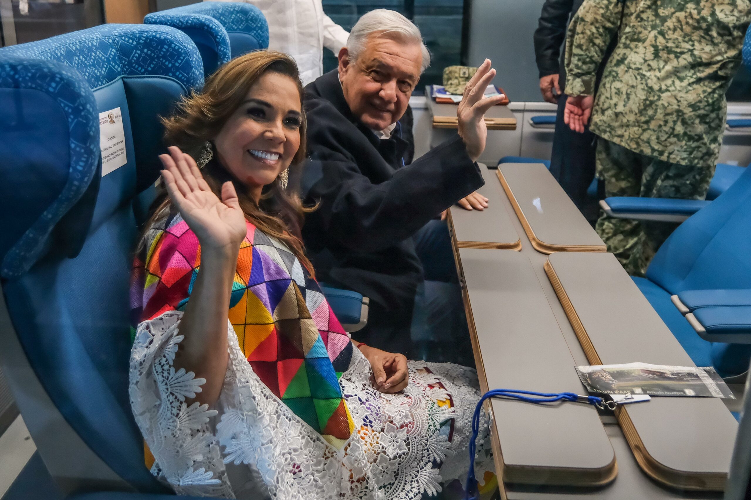 Mara Lezama acompaña a López Obrador en inauguración del tramo Cancún-Palenque del Tren Maya