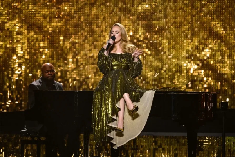 Adele confirma nuevos shows, tras misterioso mensaje